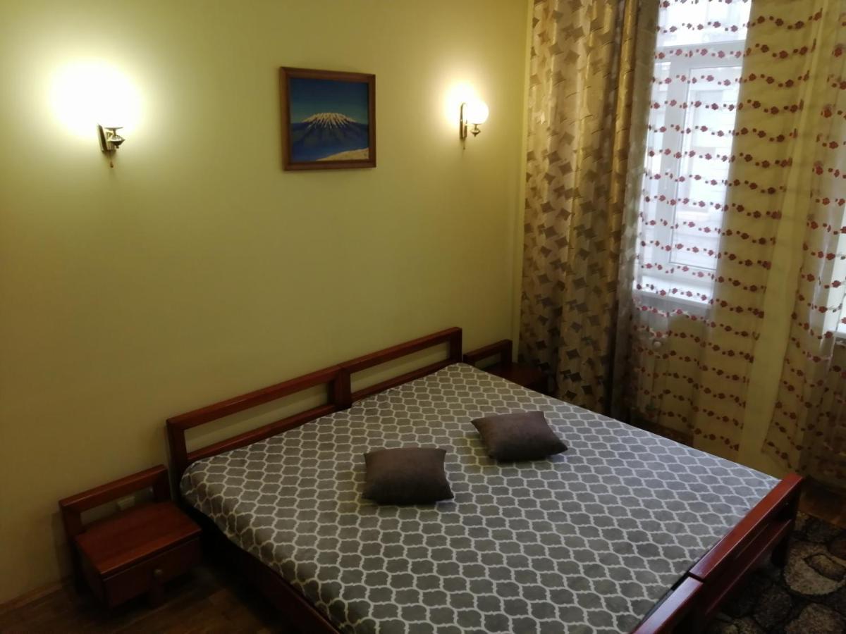 Apartament-Minihotel Elpida Lviv Exterior foto