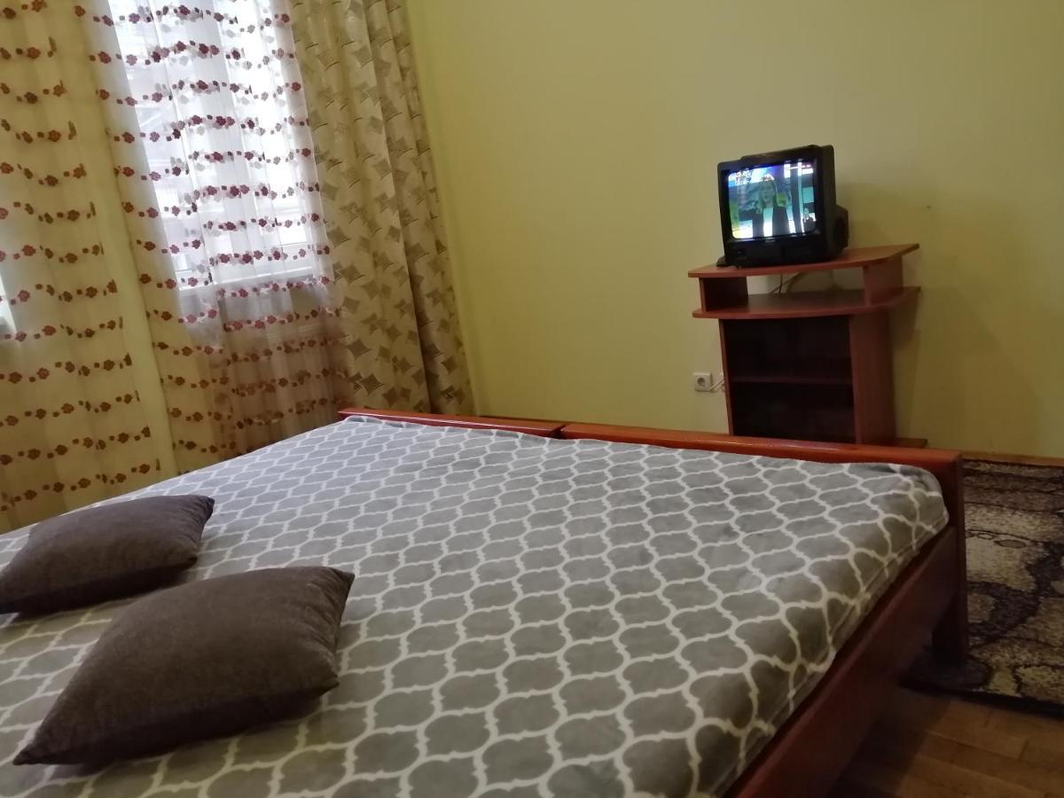 Apartament-Minihotel Elpida Lviv Exterior foto