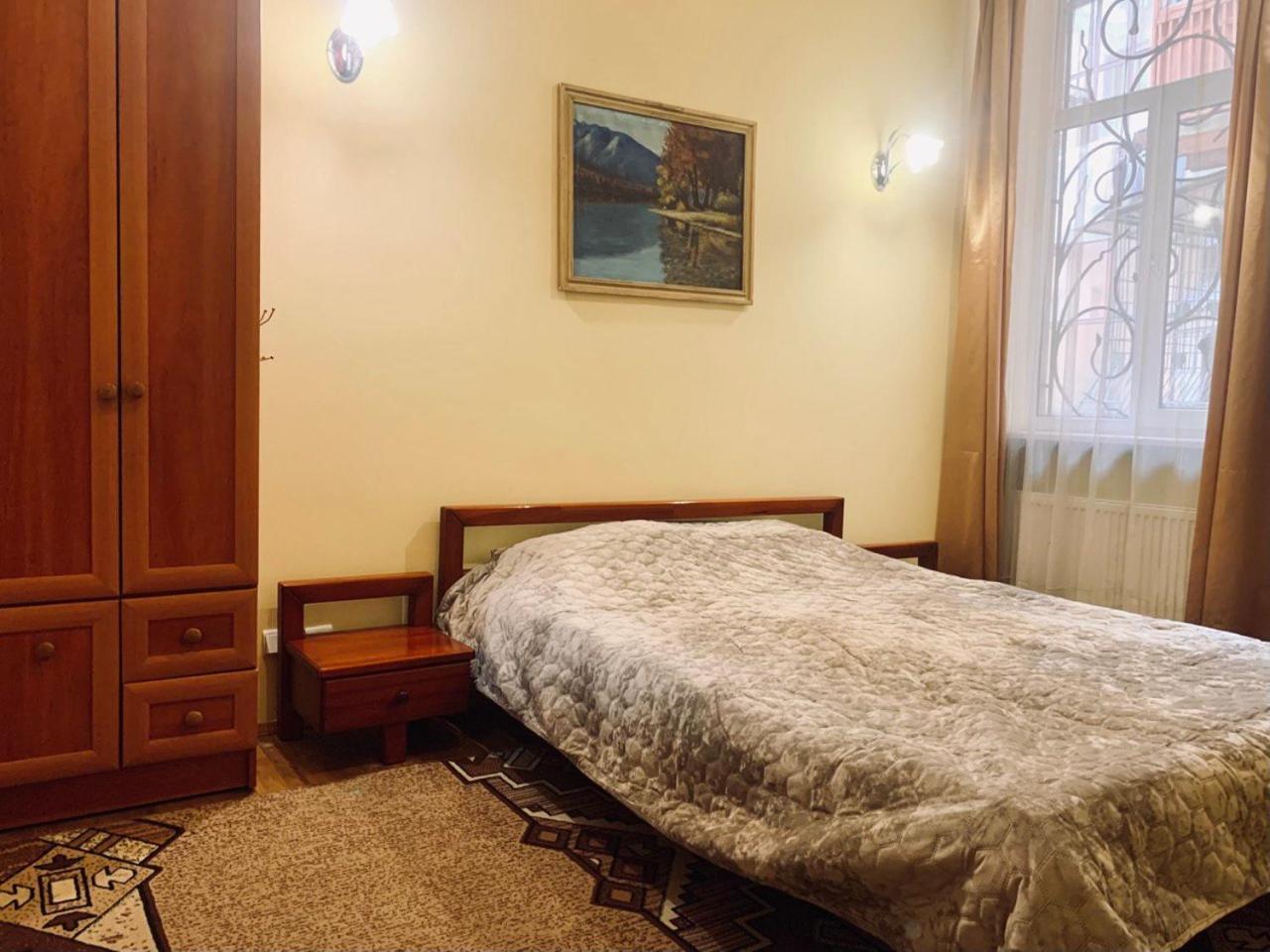 Apartament-Minihotel Elpida Lviv Exterior foto