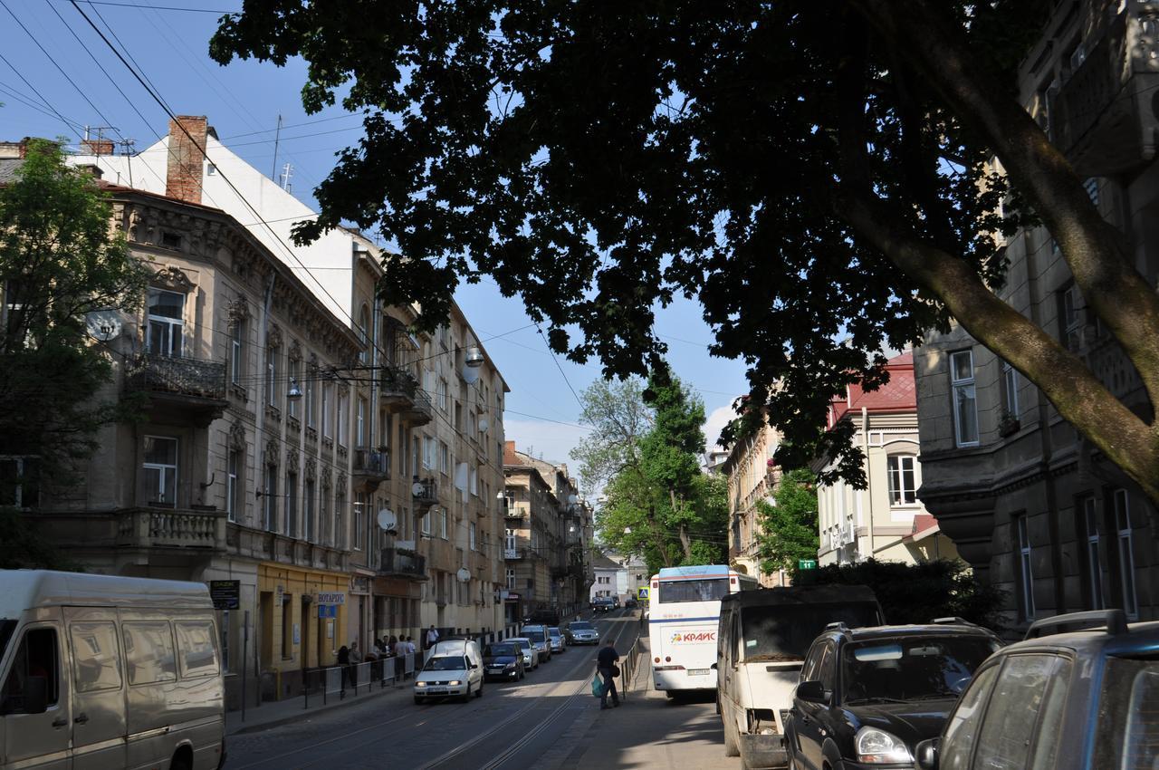 Apartament-Minihotel Elpida Lviv Exterior foto